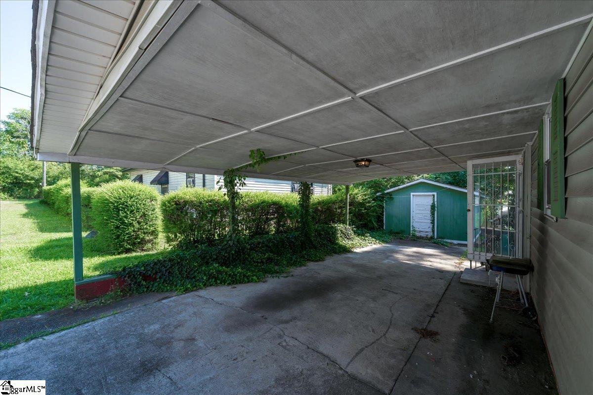 1086 Hayne Street