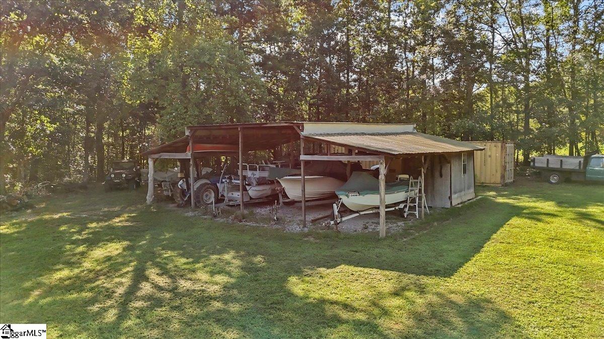 1443 Henderson Road