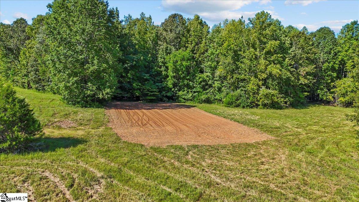 1443 Henderson Road