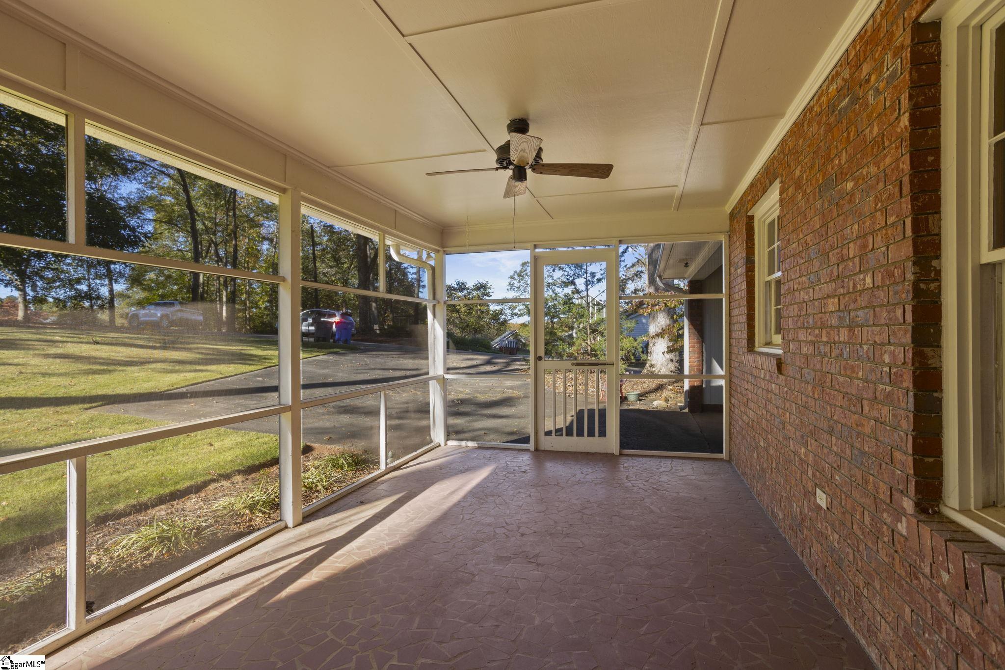 27 Riverview Drive