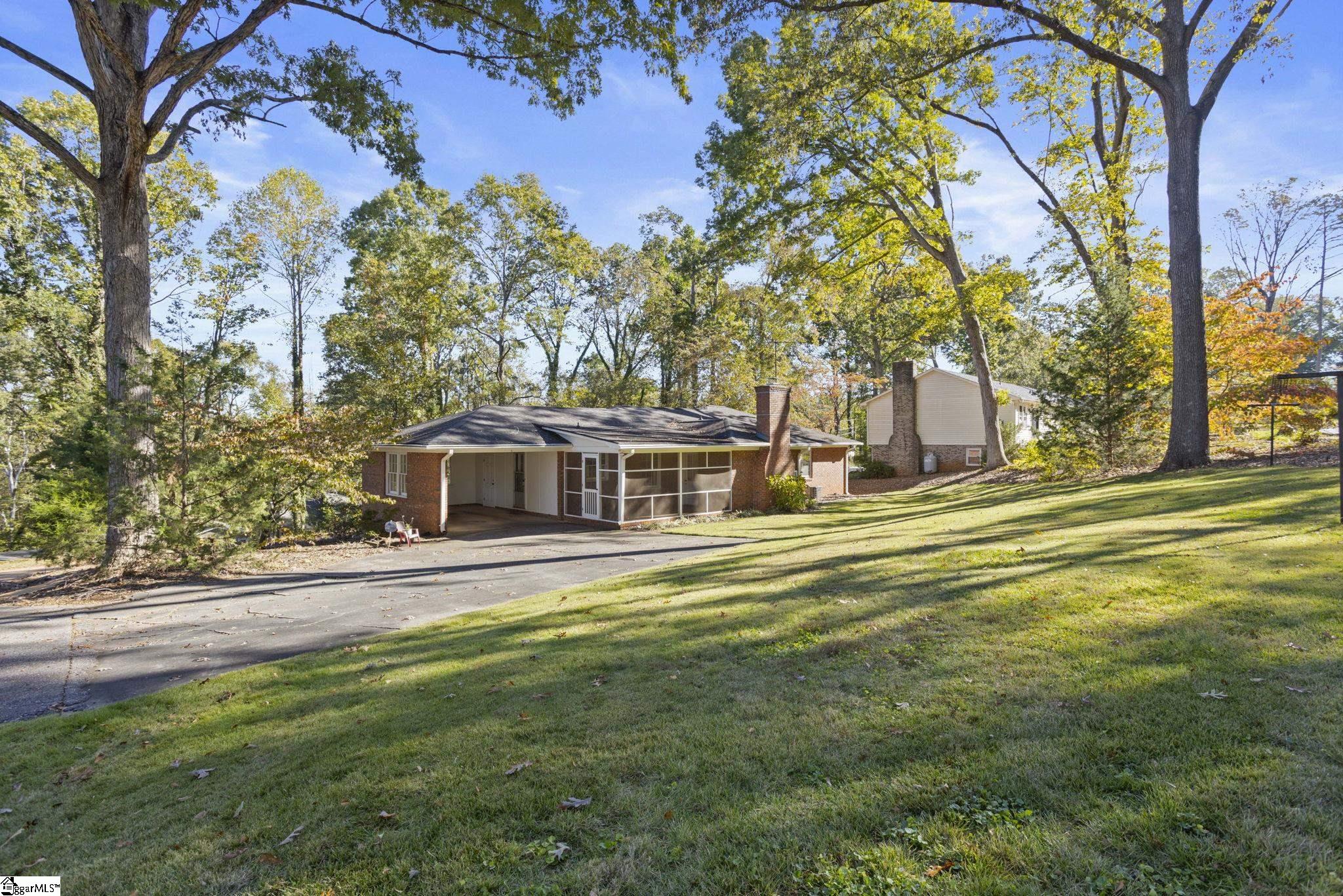 27 Riverview Drive