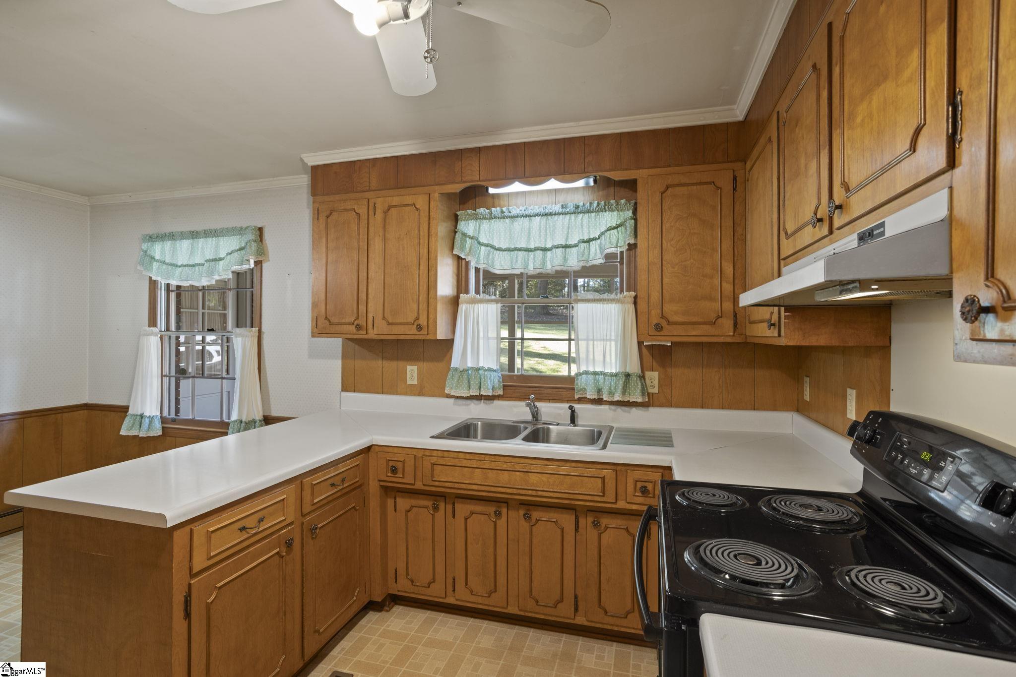 27 Riverview Drive