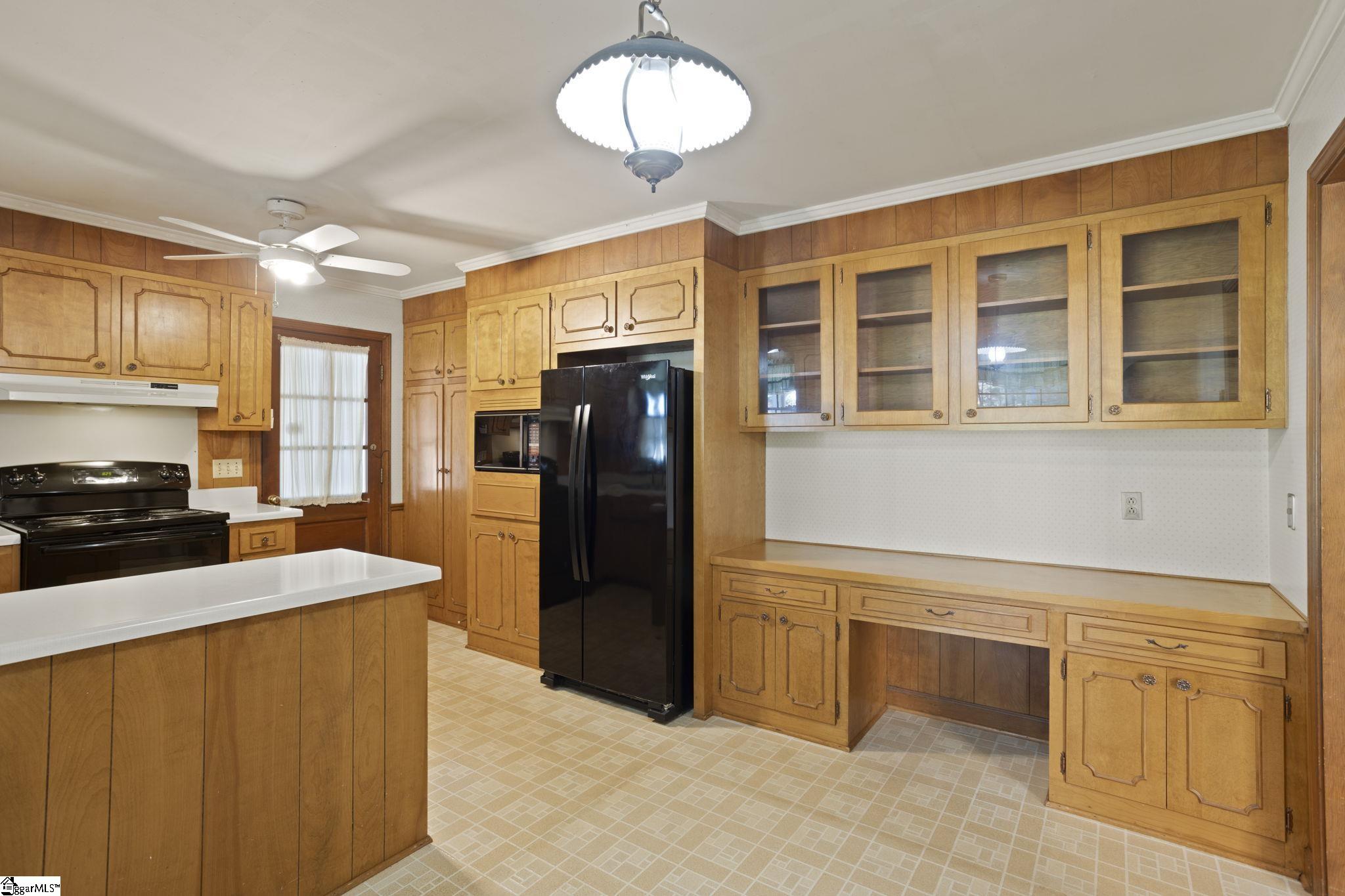 27 Riverview Drive