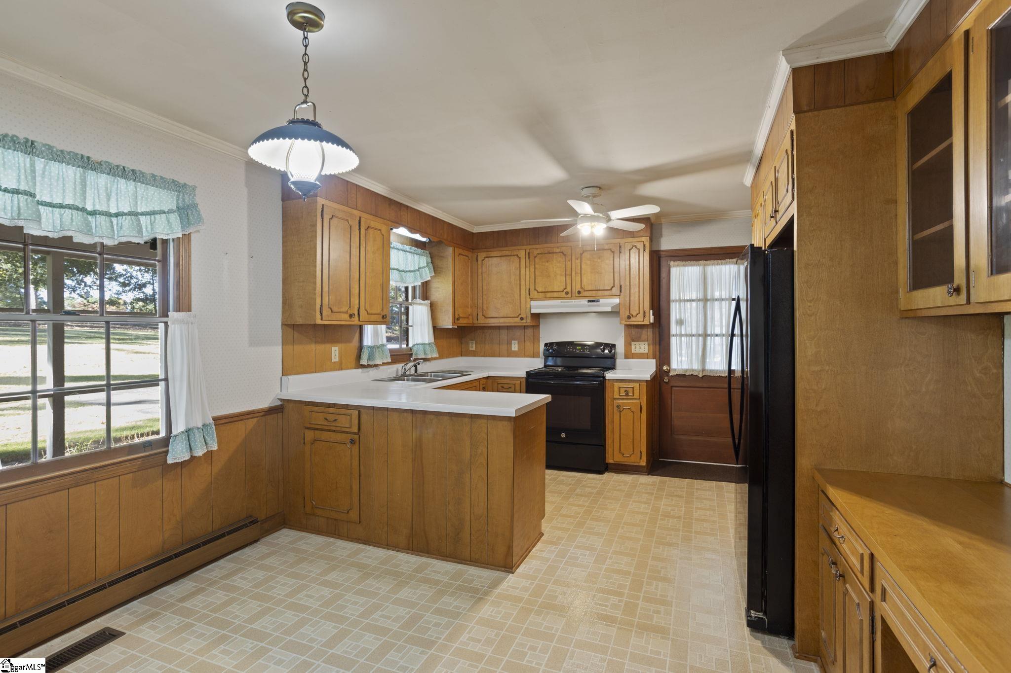 27 Riverview Drive