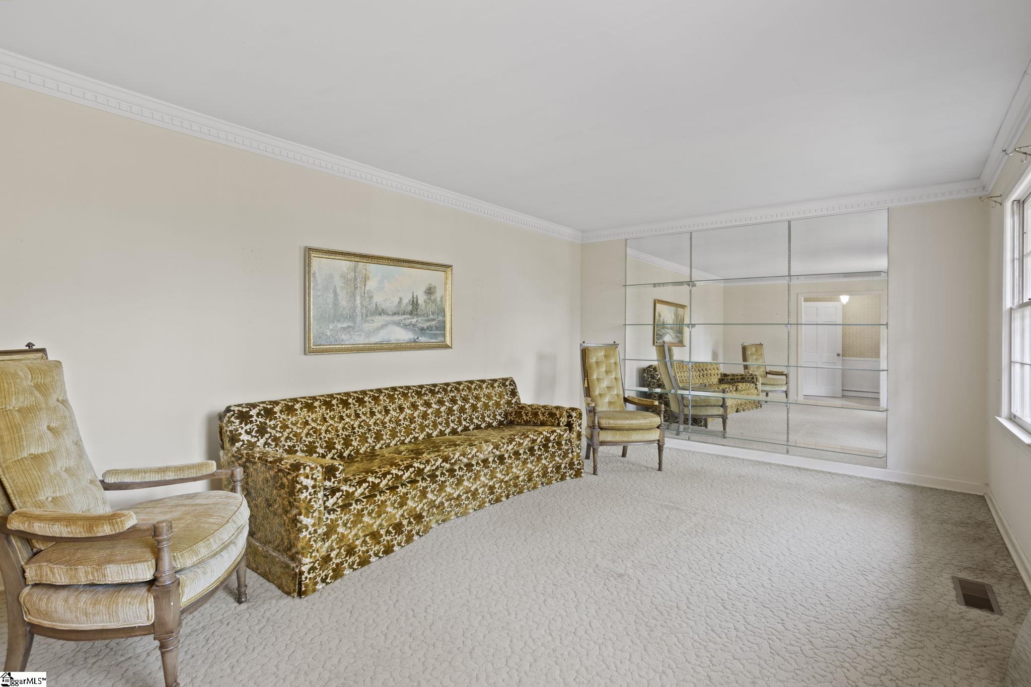 27 Riverview Drive