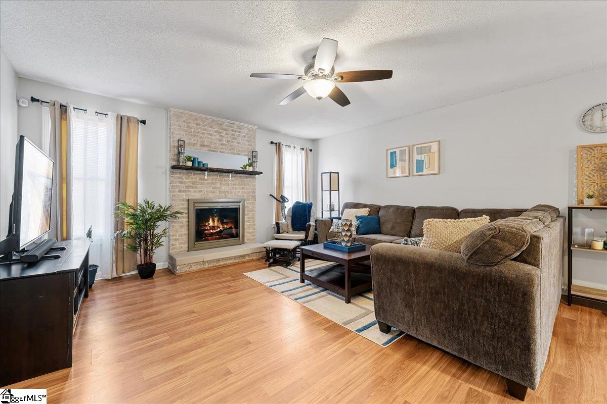 100 Fernande Drive