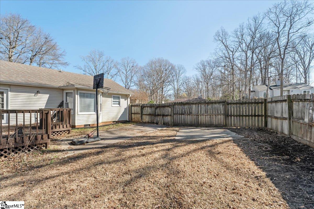 100 Fernande Drive