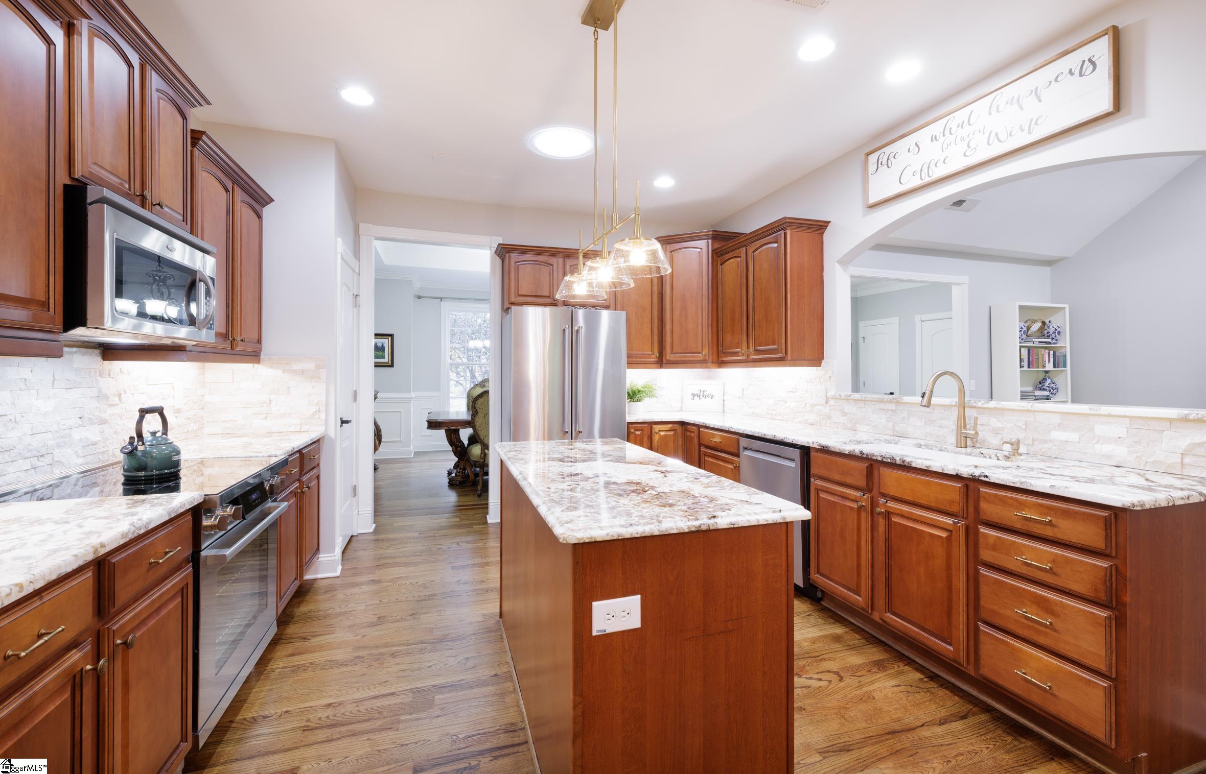 531 Woodheights Way