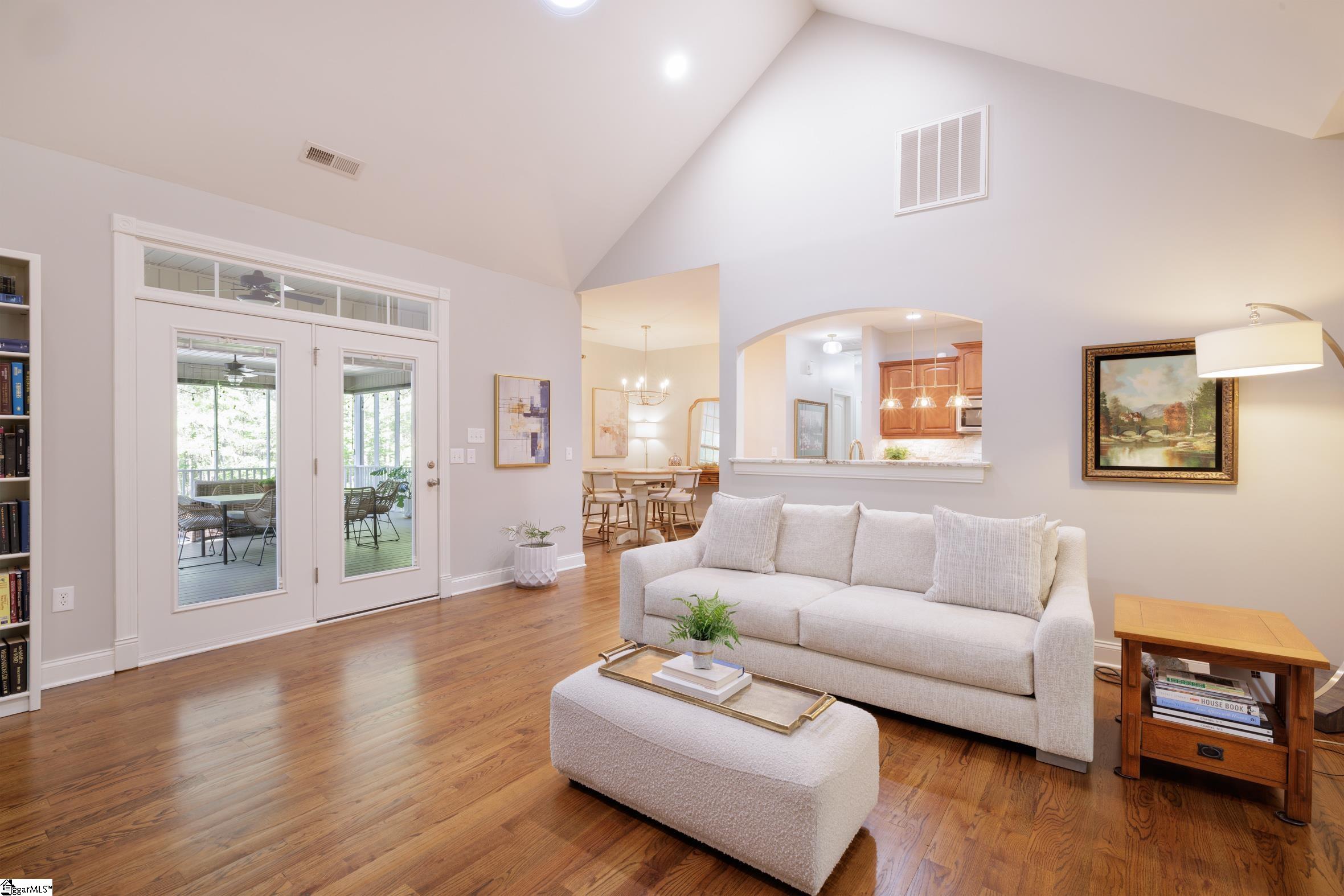 531 Woodheights Way