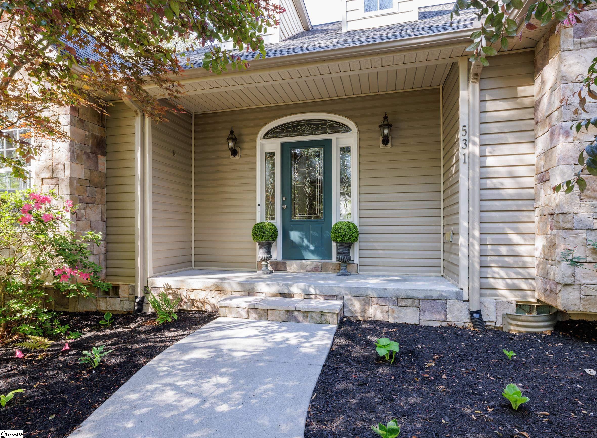 531 Woodheights Way