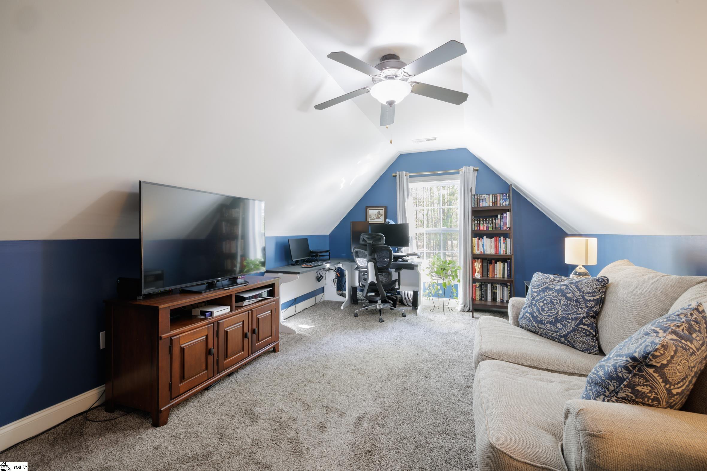 531 Woodheights Way