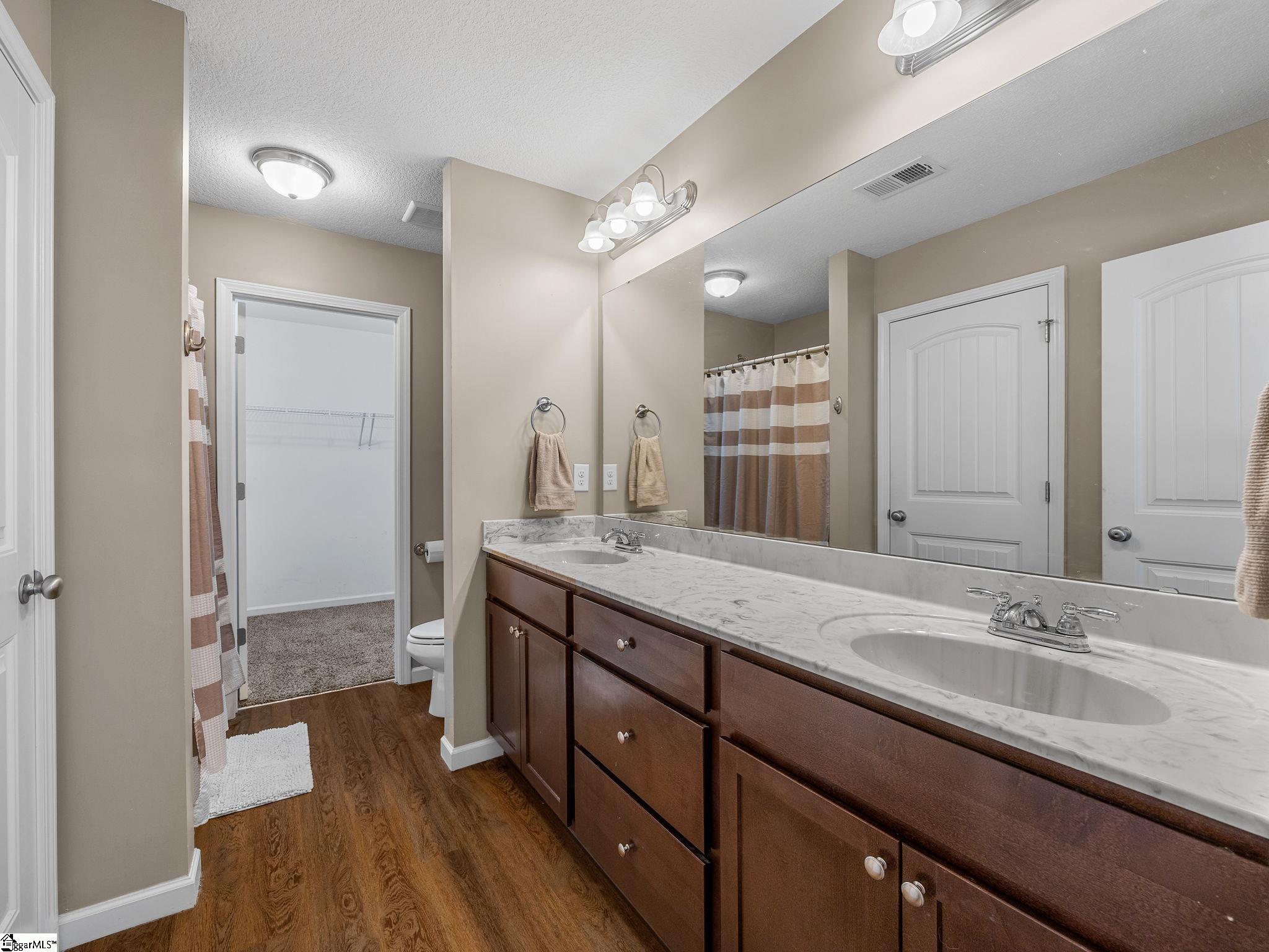 465 Peaksview Drive