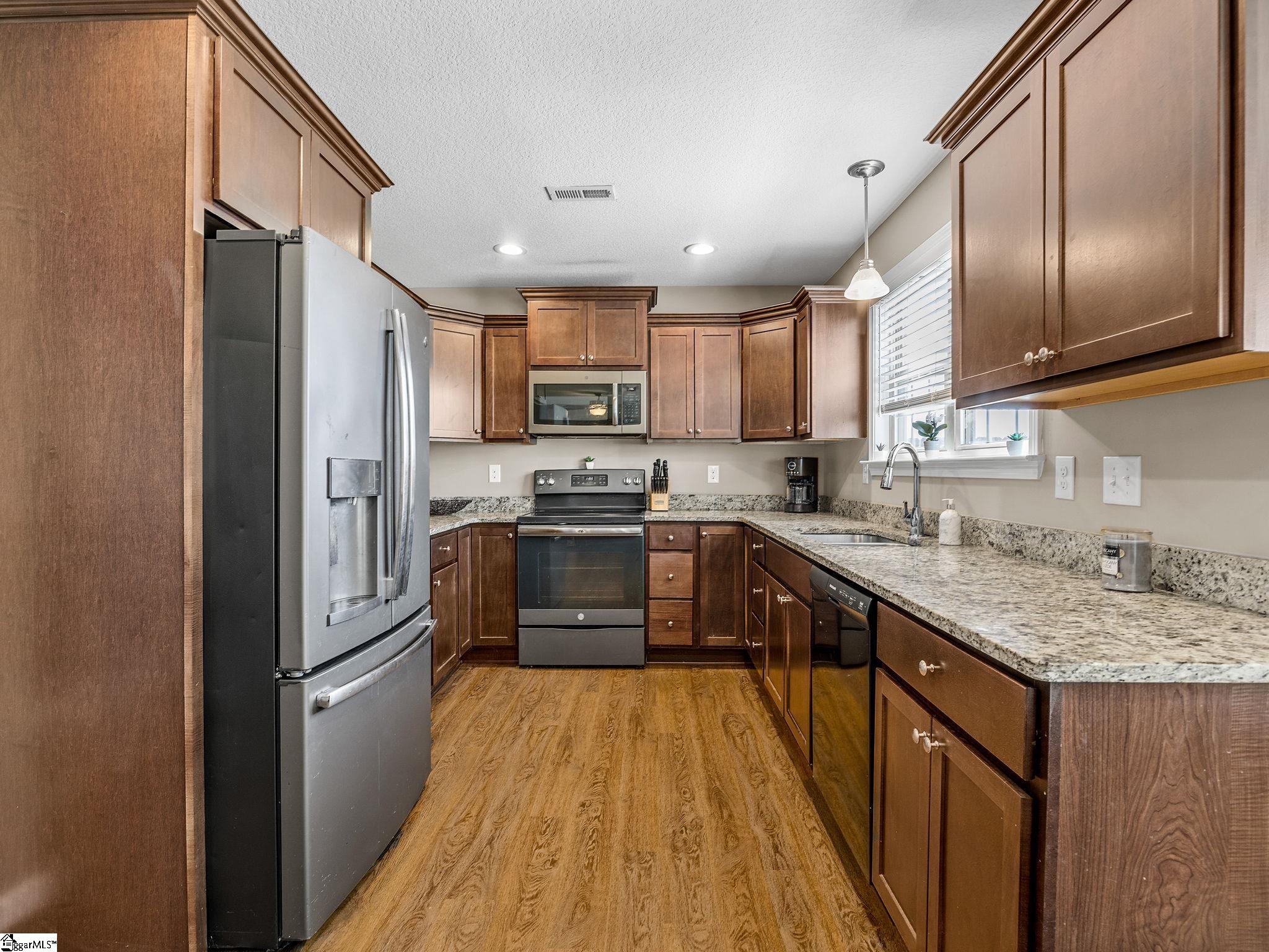 465 Peaksview Drive