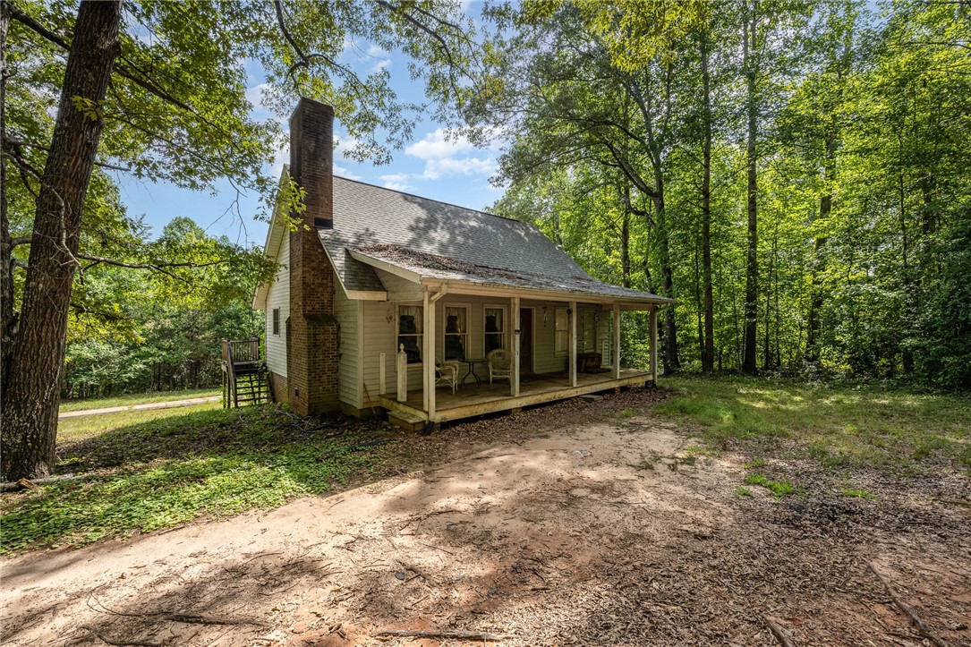 204 Dove Hill Circle