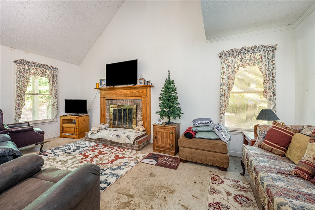 204 Dove Hill Circle