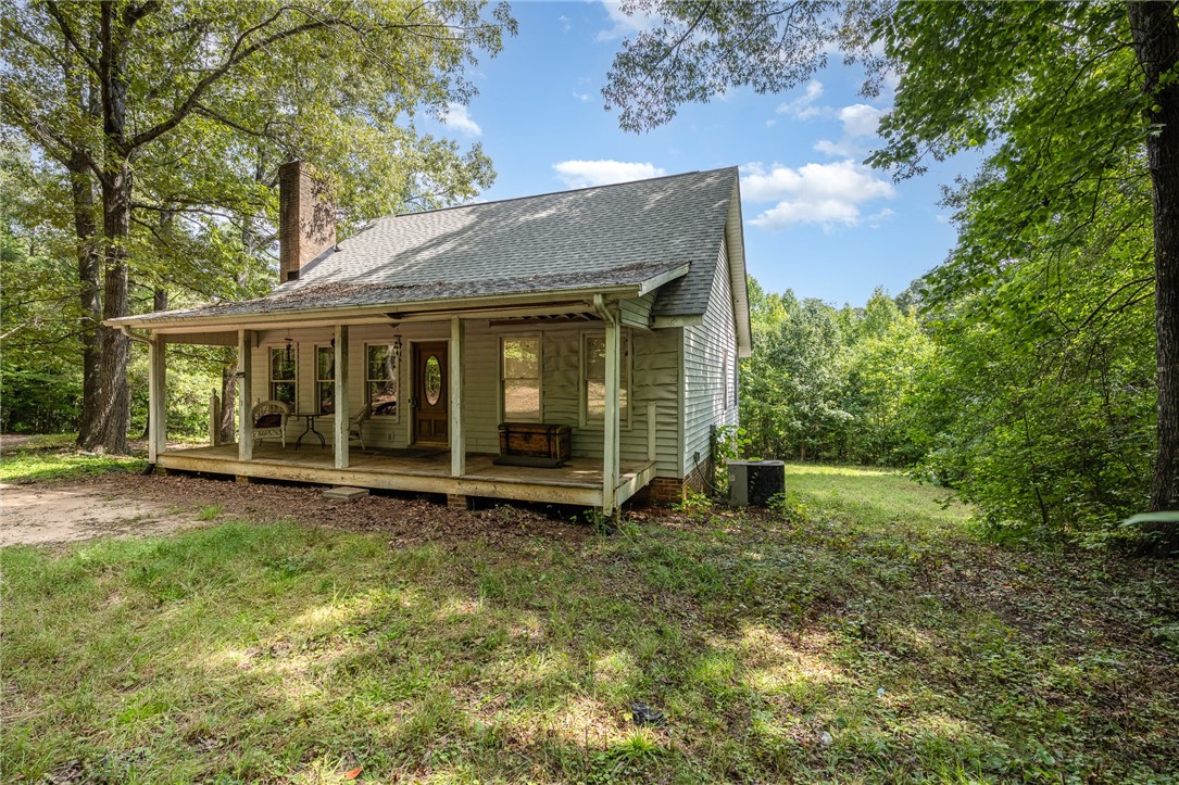 204 Dove Hill Circle