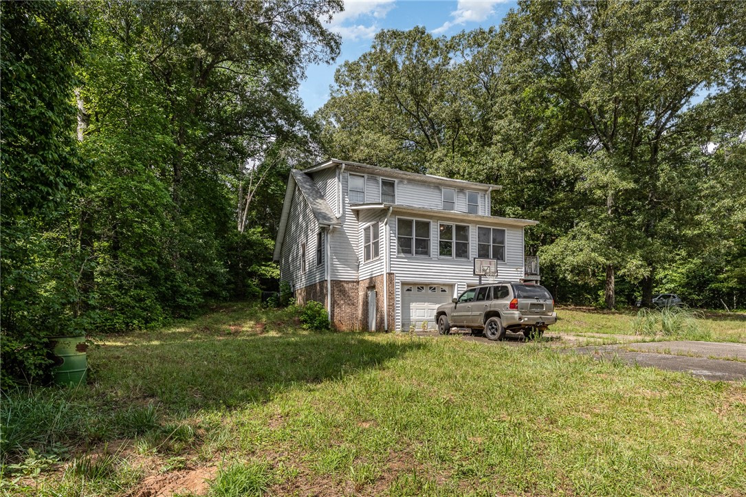 204 Dove Hill Circle
