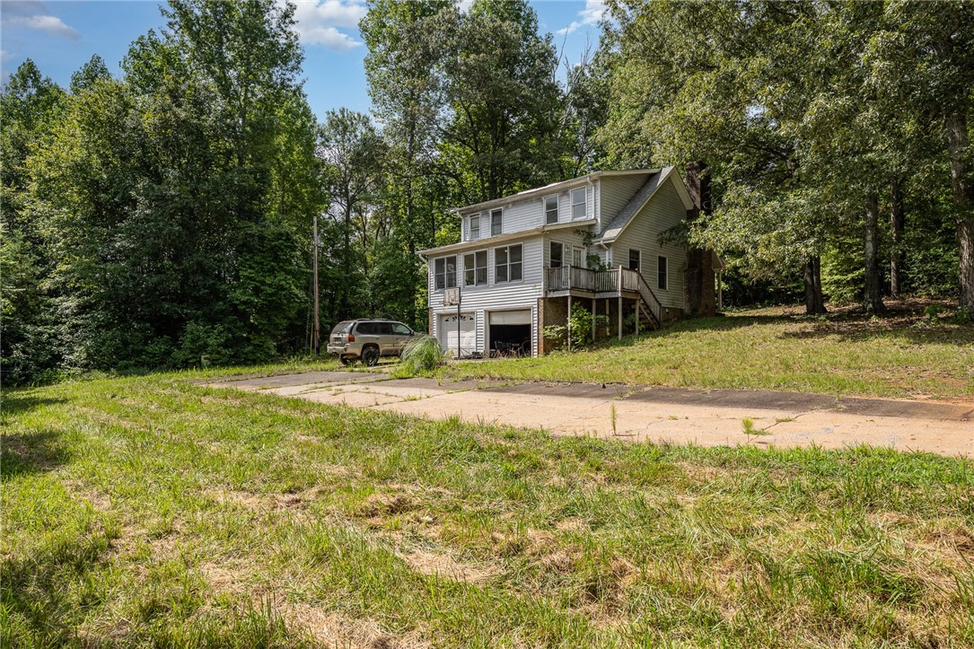 204 Dove Hill Circle