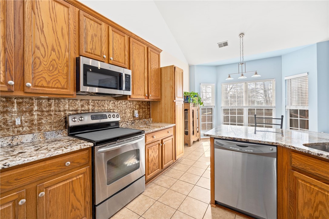 401 Walkingstick Way