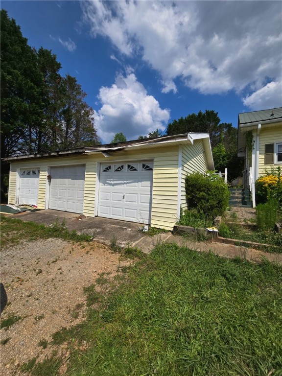 769 Smith Memorial Highway