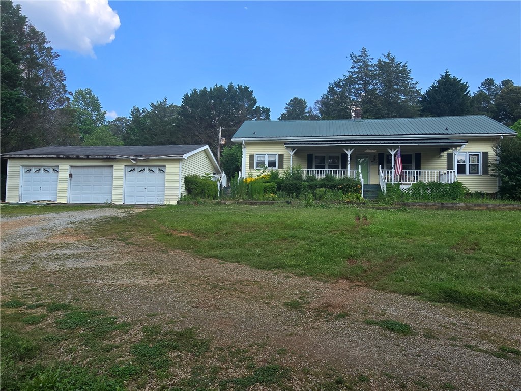 769 Smith Memorial Highway