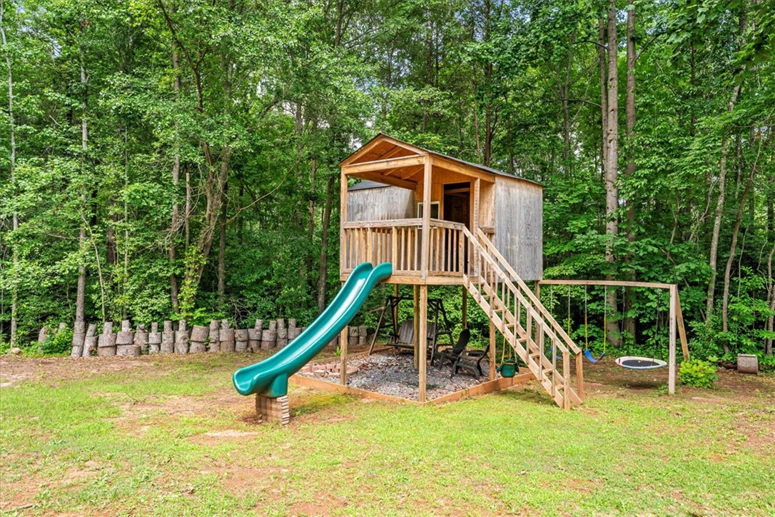 36 Gibson Oaks Drive