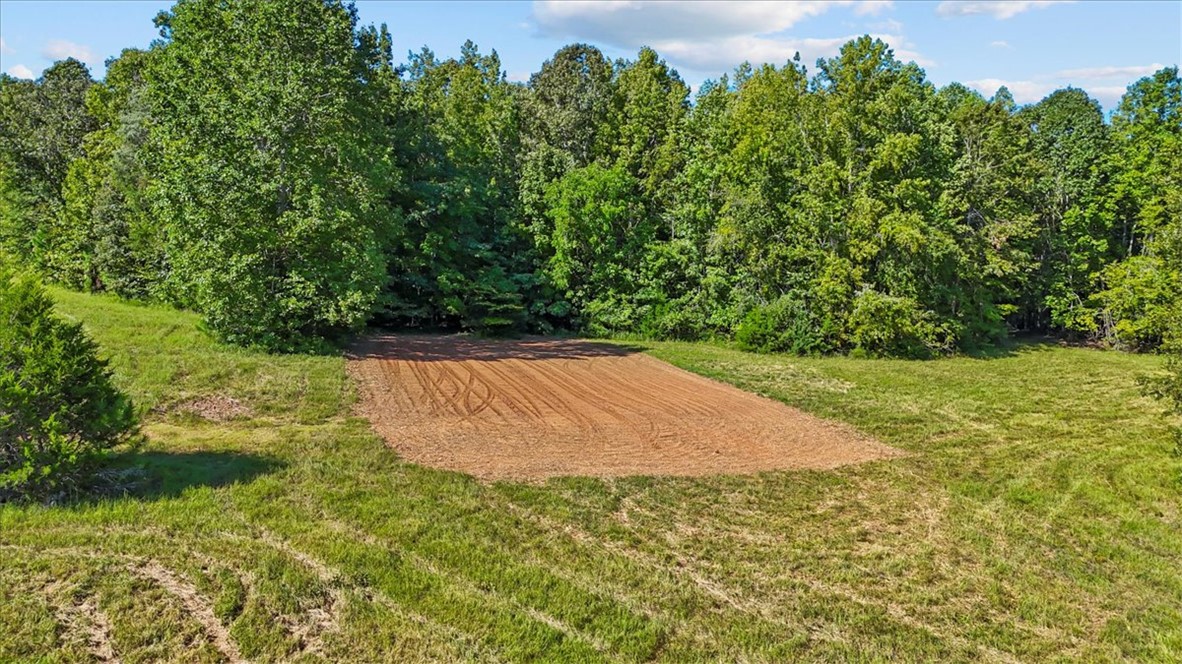 1443 Henderson Road