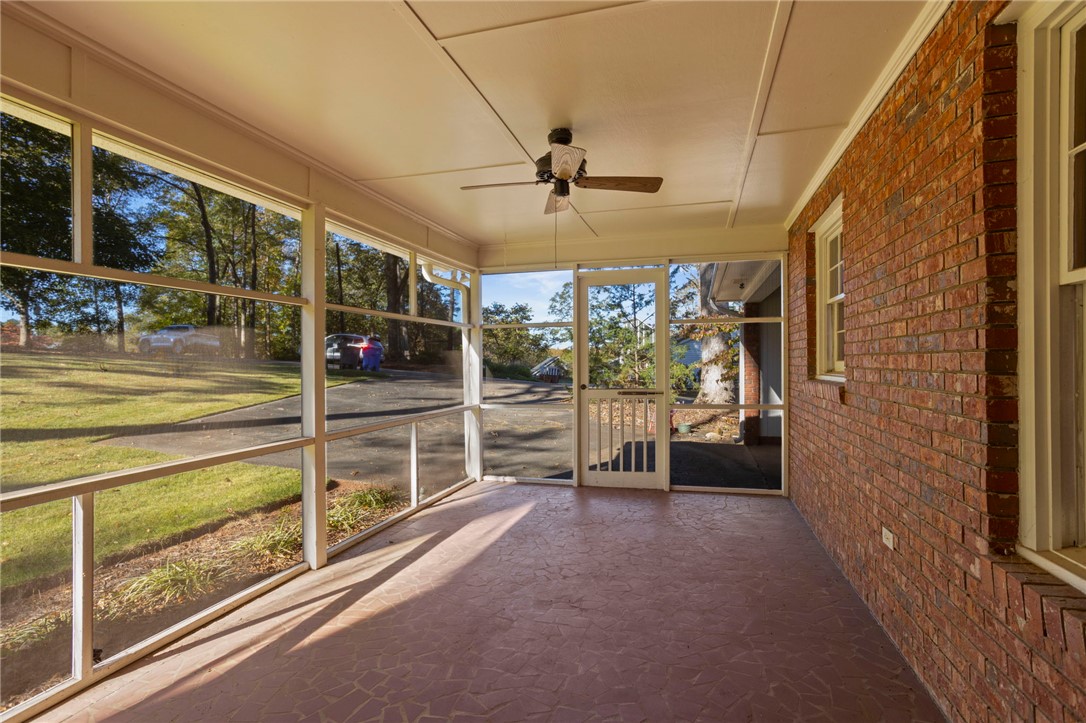 27 Riverview Drive
