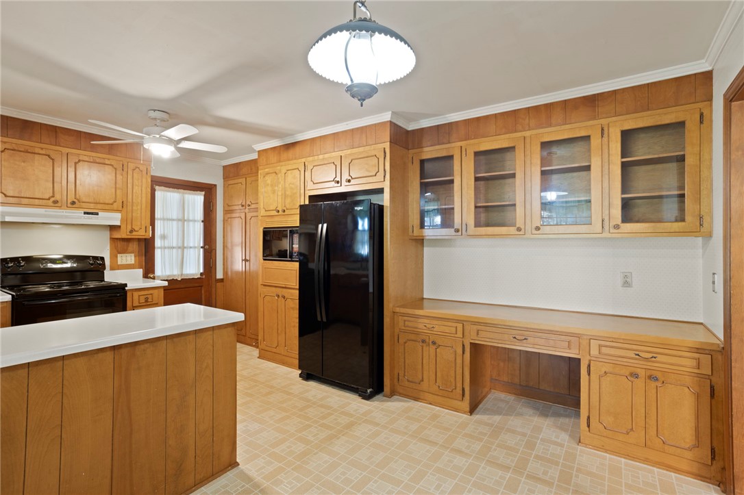 27 Riverview Drive