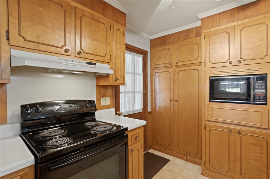 27 Riverview Drive