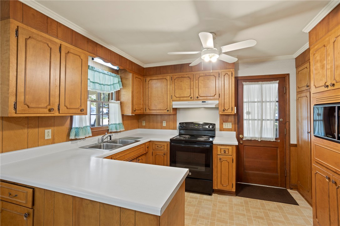 27 Riverview Drive
