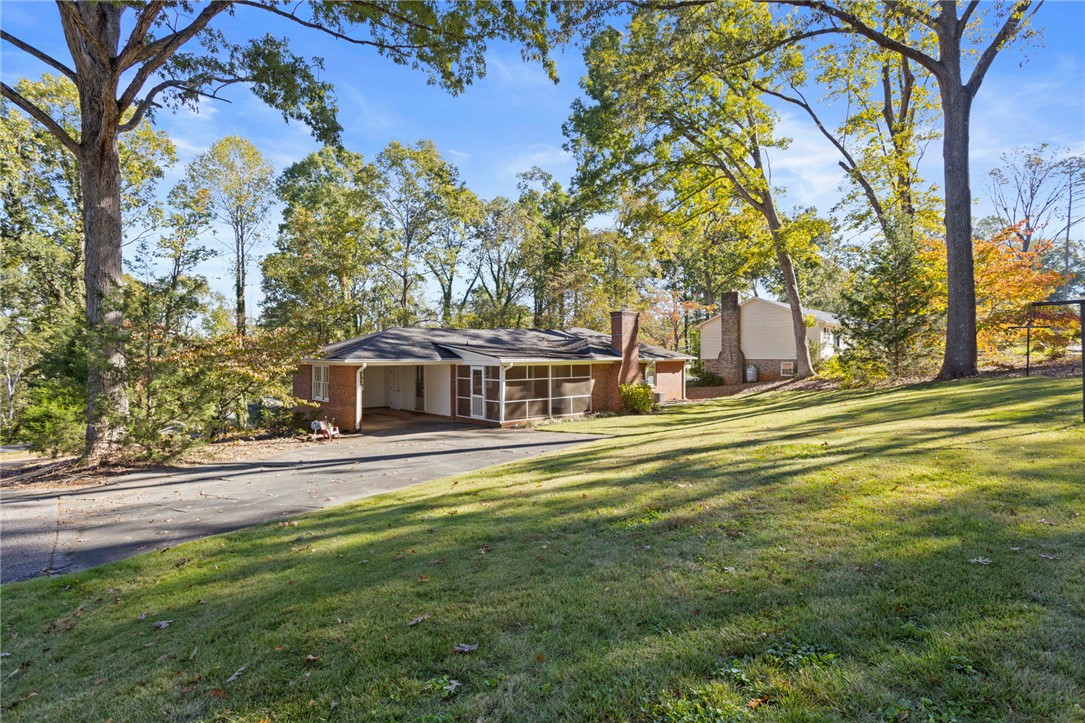 27 Riverview Drive