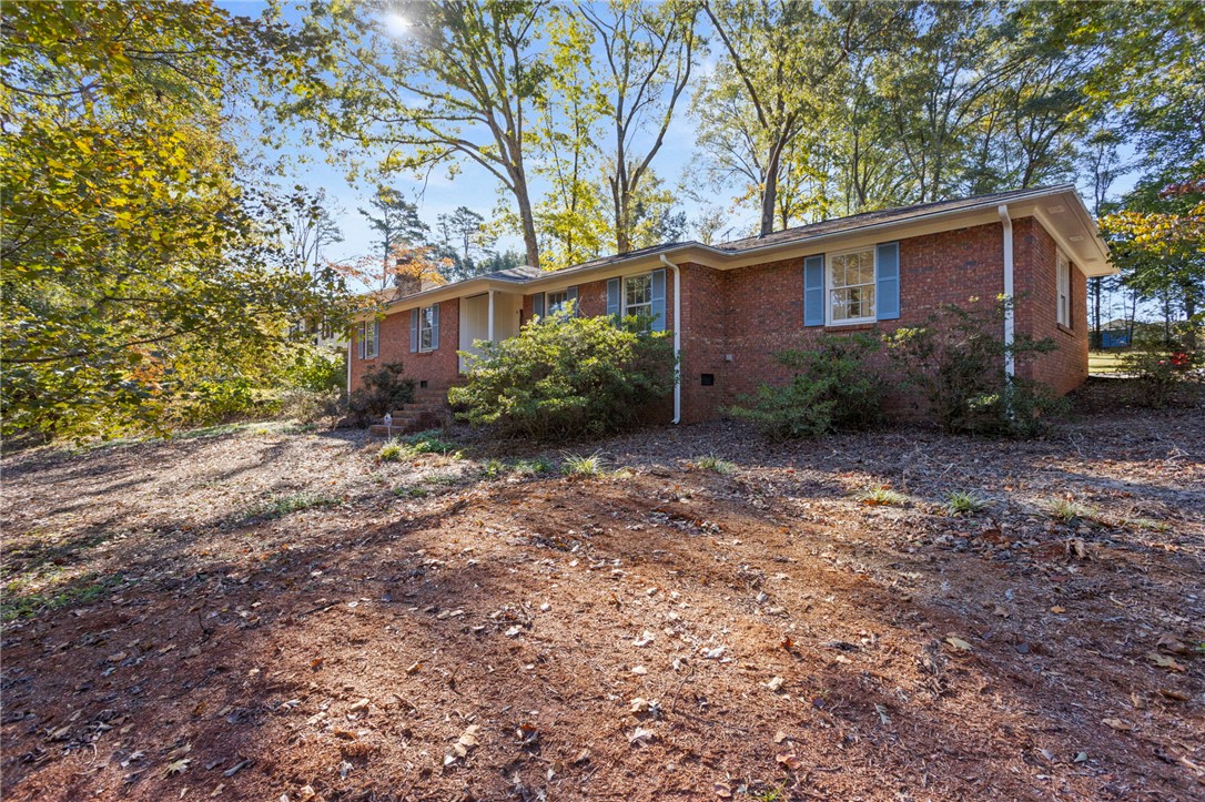 27 Riverview Drive