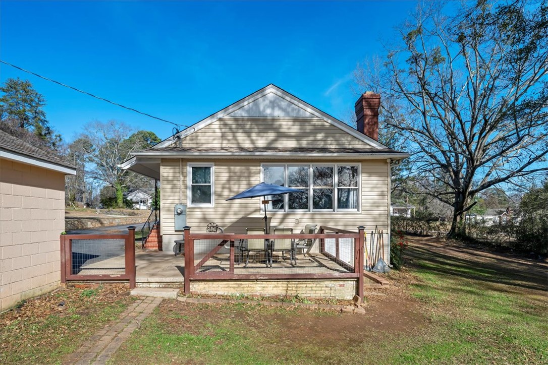 238 California Avenue