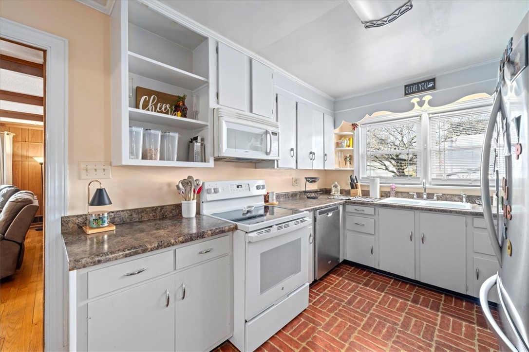 238 California Avenue