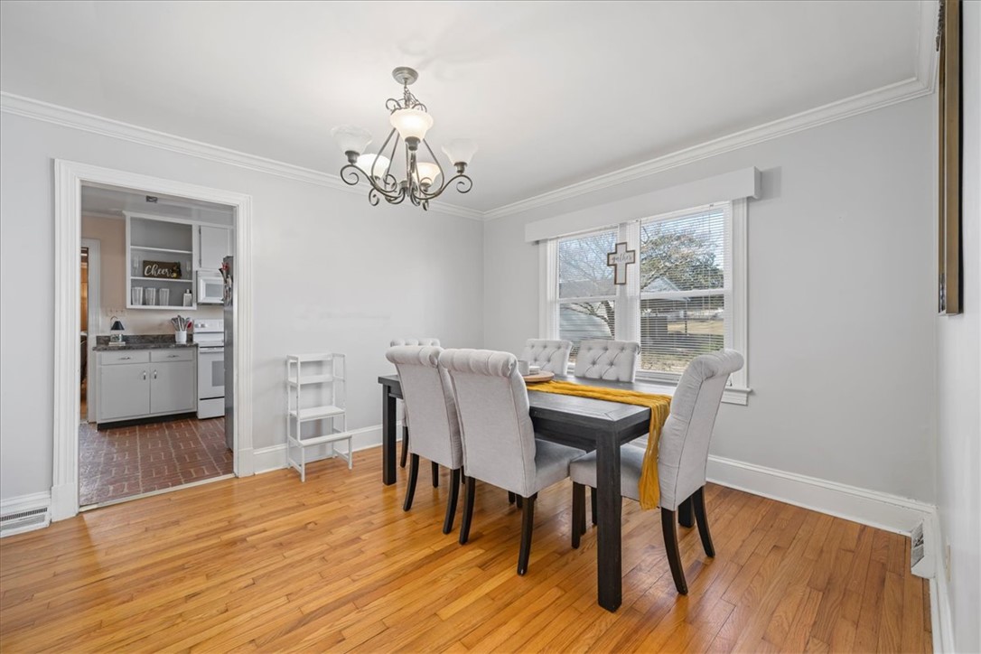 238 California Avenue