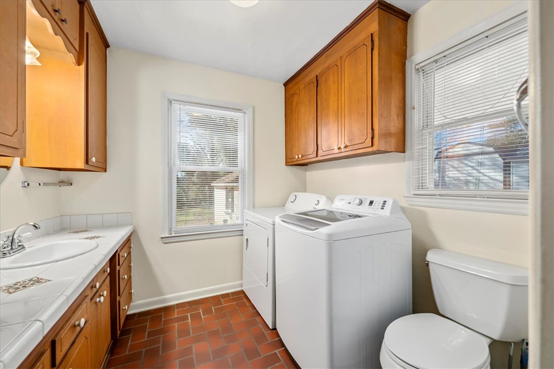 238 California Avenue