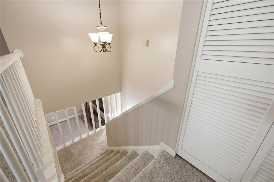25 Summercreek Drive