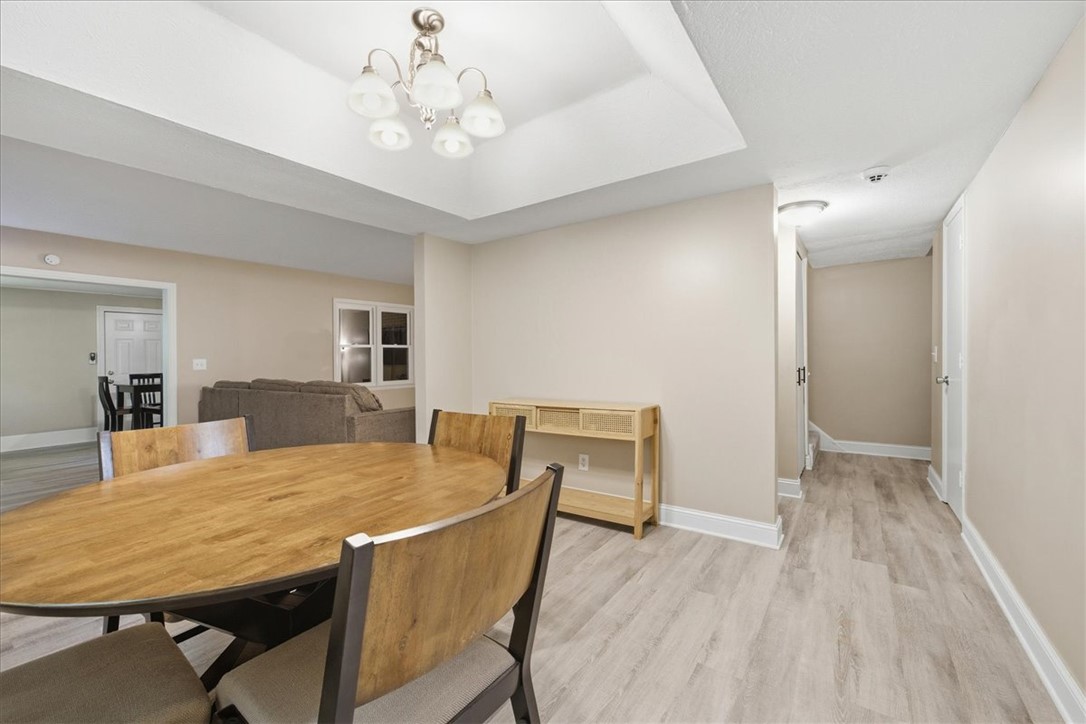 25 Summercreek Drive