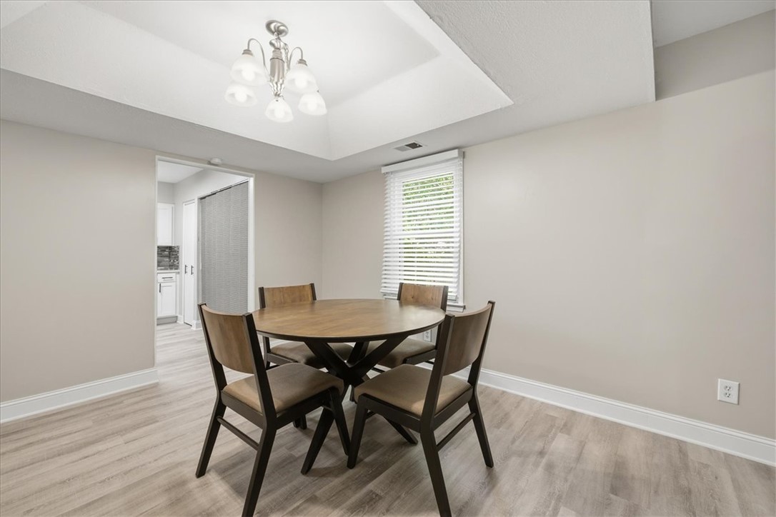 25 Summercreek Drive