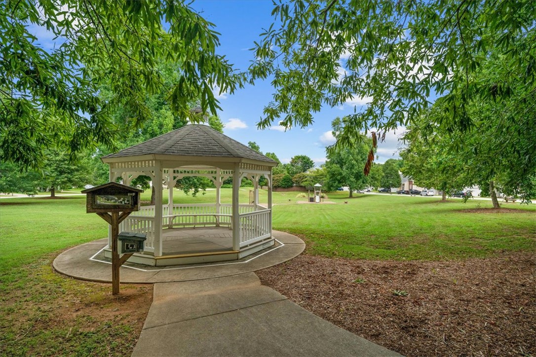 658 Timber Walk Drive