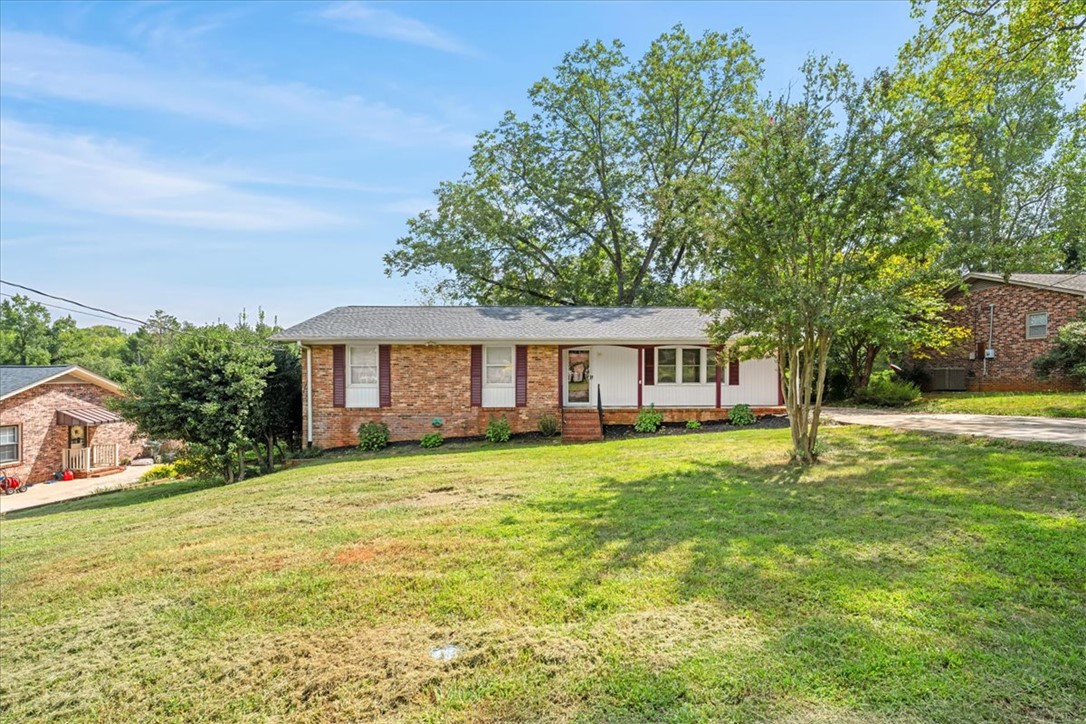 16 Starsdale Circle