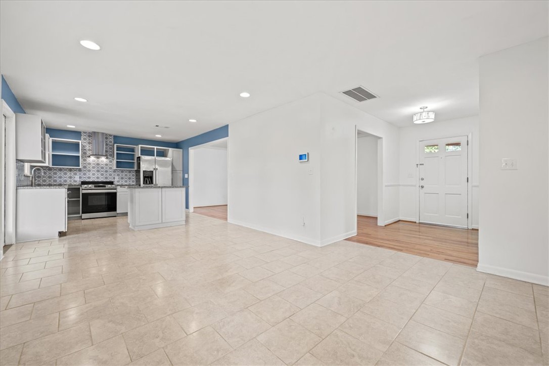 16 Starsdale Circle