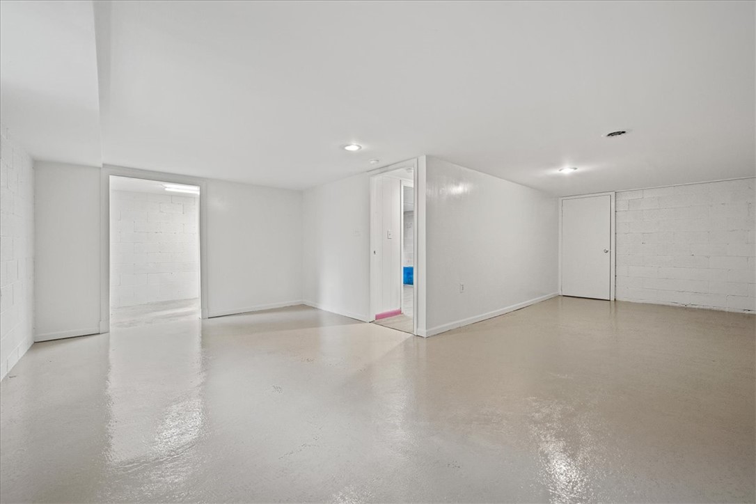 16 Starsdale Circle