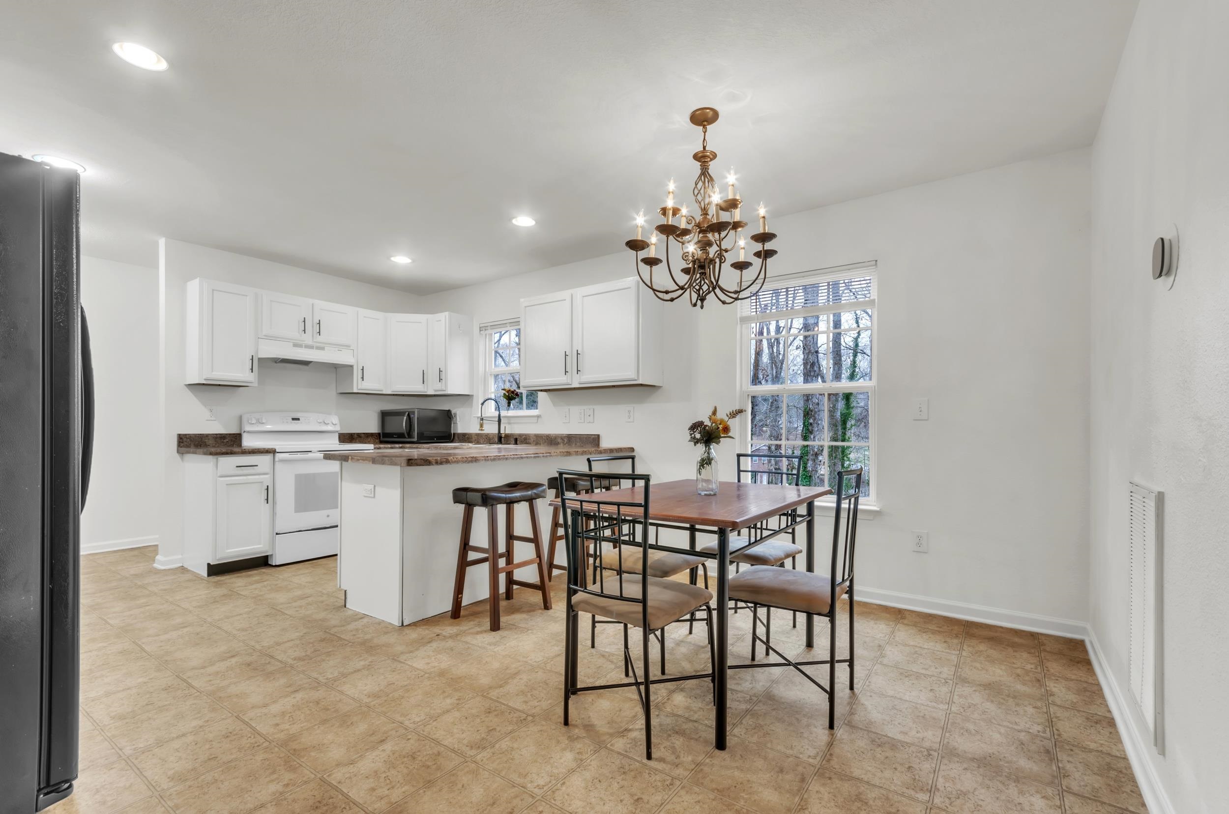 200 Tumbleweed Terrace