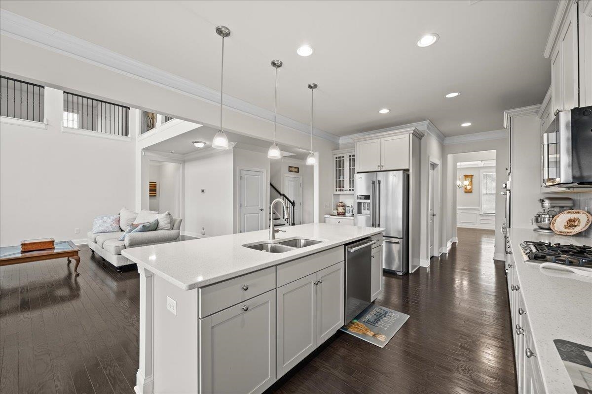 127 Riverland Woods Court