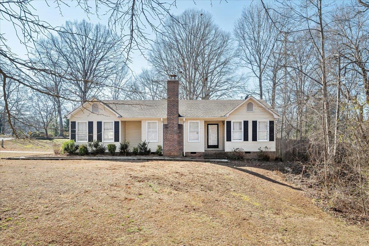 100 Fernande Drive
