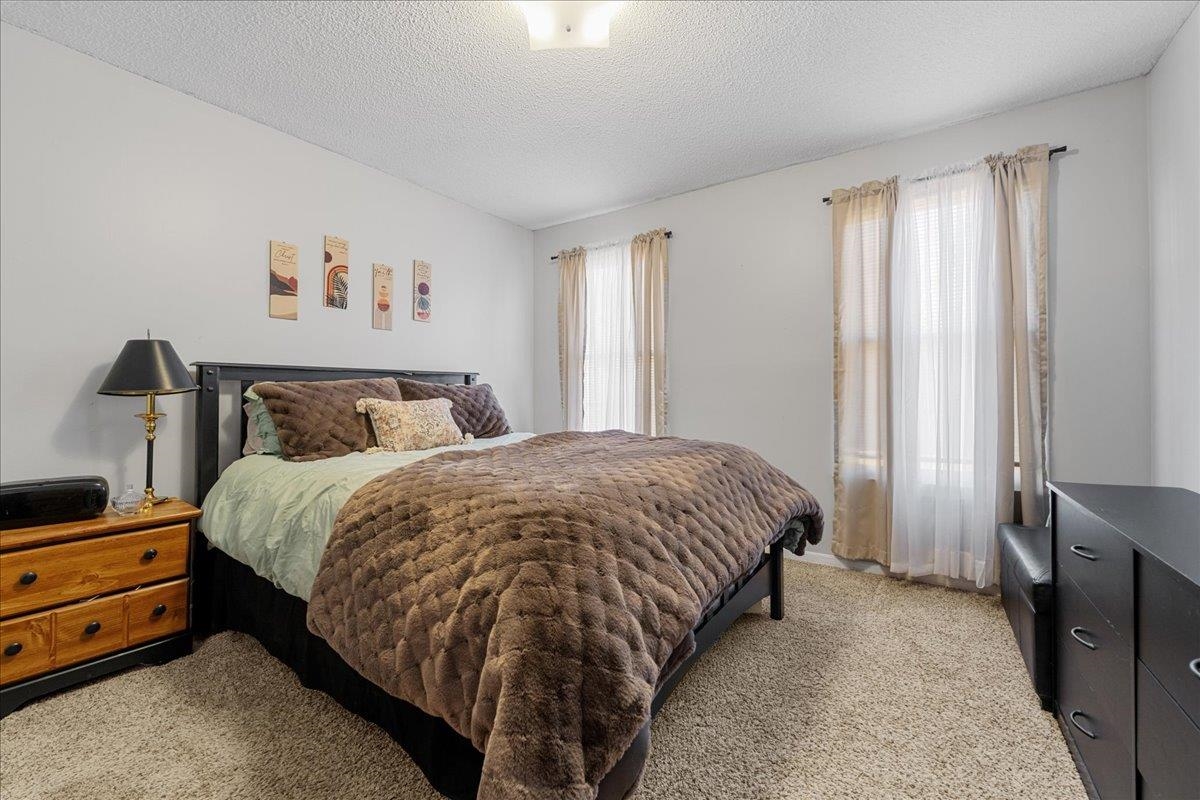 100 Fernande Drive