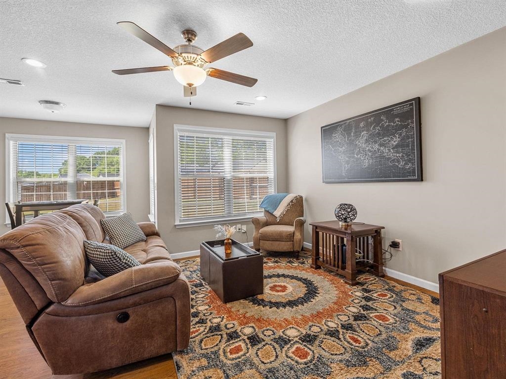 465 Peaksview Drive