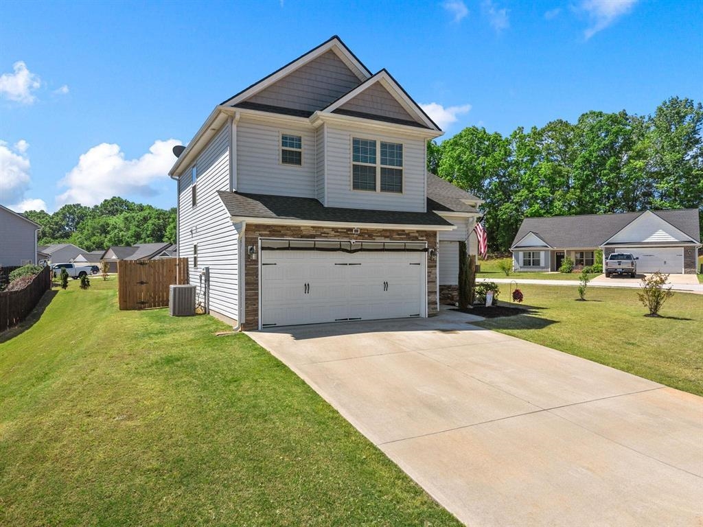 465 Peaksview Drive